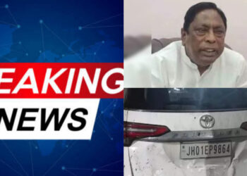 झारखंड के ग्रामीण विकास मंत्री आलमगीर आलम बाल- बाल बचे कतरास थाना क्षेत्र में गाड़ी हुई दुर्घटना ग्रस्त तीन पुलिसकर्मी हुए घायल!