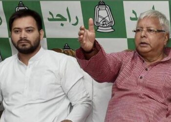 तेजस्वी नहीं देंगे इस्तीफा, गठबंधन अटूट नीतीश कुमार के साथ विवाद पर लालू….