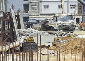 रांची के जगन्नाथपुर में बन रहे 8 तल्ला के लाइट हाउस का एक हिस्सा गिरा!