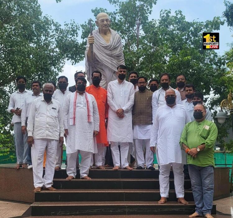 मौन सत्याग्रह का कार्यक्रम आरंभ….