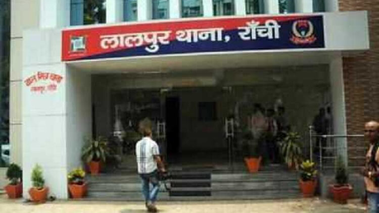 राजधानी में मोहल्ले में दो परिवारों के बीच हुई झड़प, आधा दर्जन लोग घायल!
