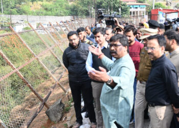 मुख्यमंत्री ने लोक आस्था महापर्व छठ कांके डैम और हटनियाँ तालाब छठ घाट में तैयारियों का किया निरीक्षण किया !