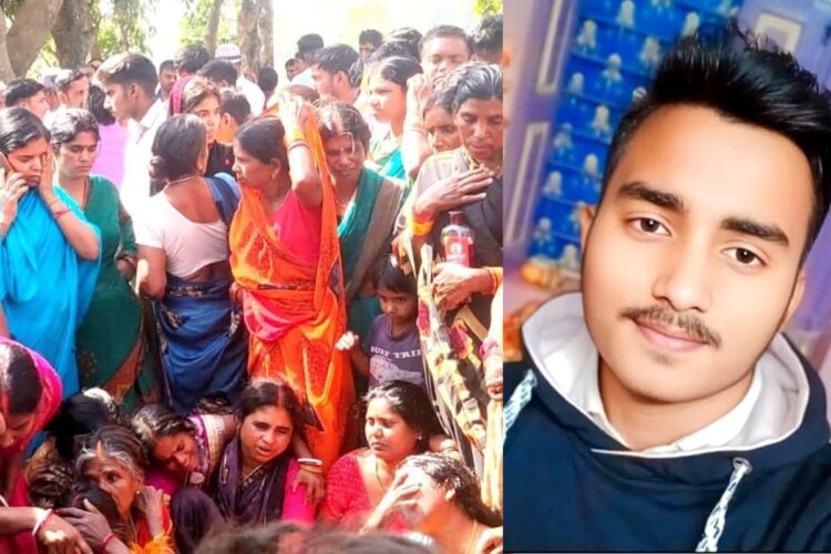 बालू लदे ट्रैक्टर की चपेट में आने से मैट्रिक के छात्र की मौत हो गई !