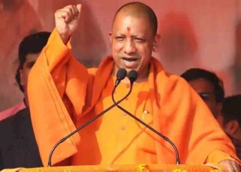 मुख्यमंत्री योगी आदित्यनाथ ने अहमदाबाद प्लेन क्रैश की घटना पर जताया दु:ख !