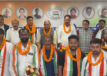 झारखंड प्रदेश अध्यक्ष के नेतृत्व में बोकारो जिला के सैकड़ो लोगों ने कांग्रेस की सदस्यता ग्रहण की  !