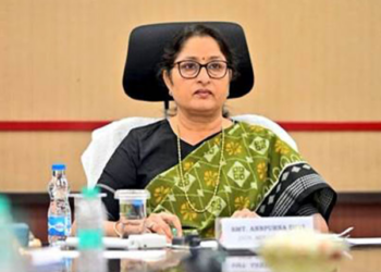 देखभाल से जुड़ी अर्थव्यवस्था: महिलाओं के नेतृत्व वाले विकास की संरचनात्मक बुनियाद !