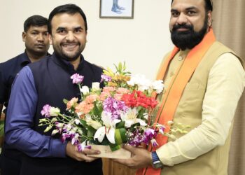 बिहार मुख्यमंत्री ने मुख्यमंत्री सचिवालय में जनप्रतिनिधियों, पार्टी कार्यकर्ताओं से मुलाकात की !