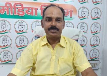 लोकतंत्र के पहरेदारों ने लोकतंत्र को कलंकित होने से बचा लिया !