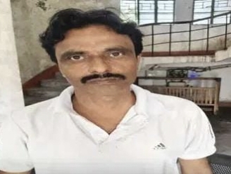 पिठोरिया थाना की पुलिस ने एक ठग को गिरफ्तार किया !