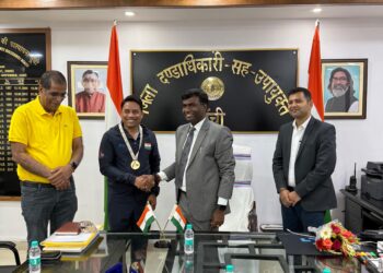 एशियन चैंपियनशिप खिलाड़ियों जिला दंडाधिकारी-सह-उपायुक्त,  मंजूनाथ भजंत्री से की  मुलाकात !