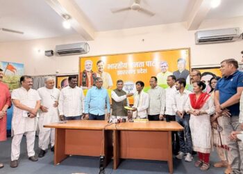छात्रों को शिक्षा के क्षेत्र में आगे बढ़ाने के भाजपा सदैव संकल्पित : आदित्य साहू !