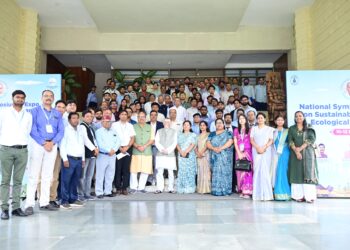 राज्यपाल संतोष कुमार गंगवार ने IICM,IIT(ISM),CSIR-CIMFR,अन्य संस्थानों के सहयोग से आयोजित प्रदर्शनी सम्बोधित किया !
