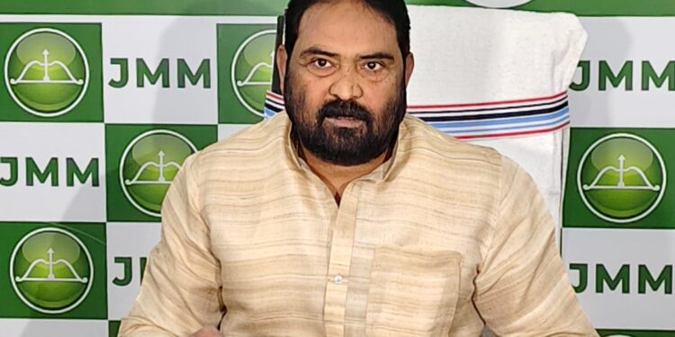 महंगाई, बेरोजगारी और कॉर्पोरेटपरस्ती ने देश को संकट में धकेला – विनोद पांडेय !